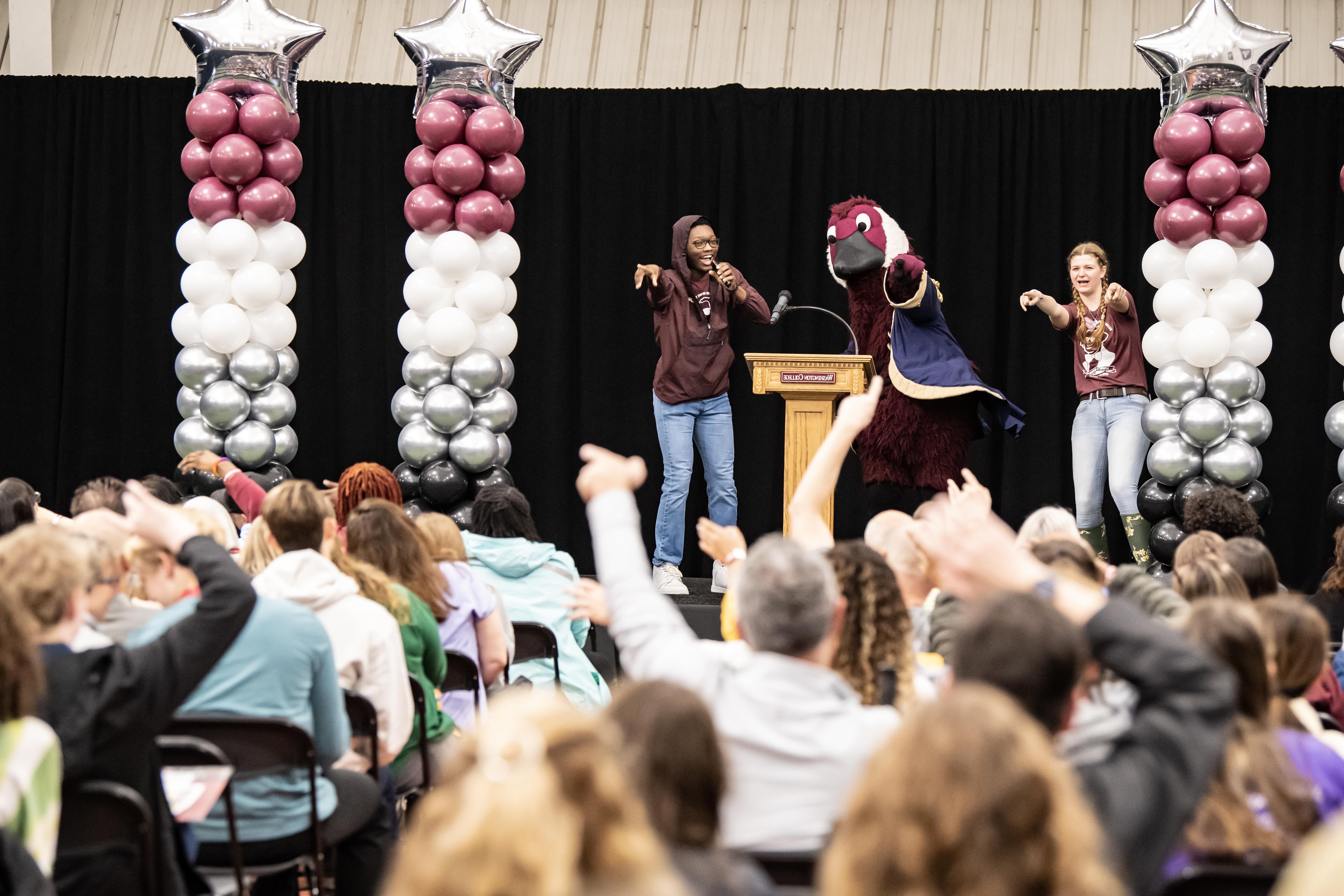 Washington College Students celebrating on Admitted Students Day